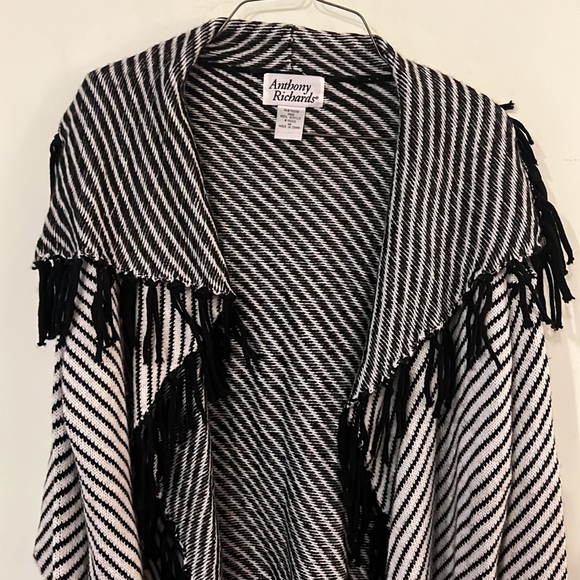 Anthony Richards. Open Front Striped Fringe Cardigan one size - Picture 5 of 11
